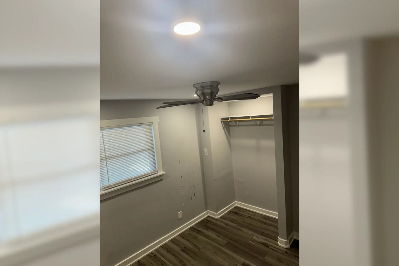 929 Mary St - Photo 3 of 14