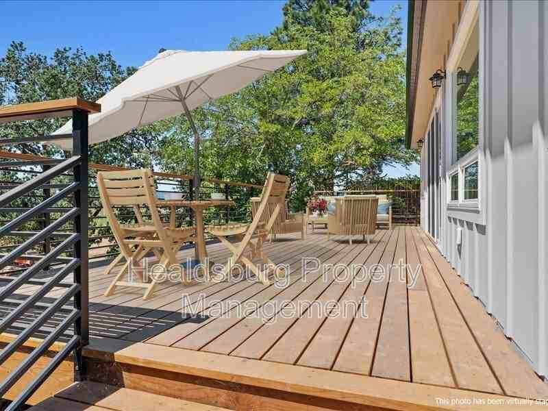 812 Limerick Ln - Photo 2 of 35