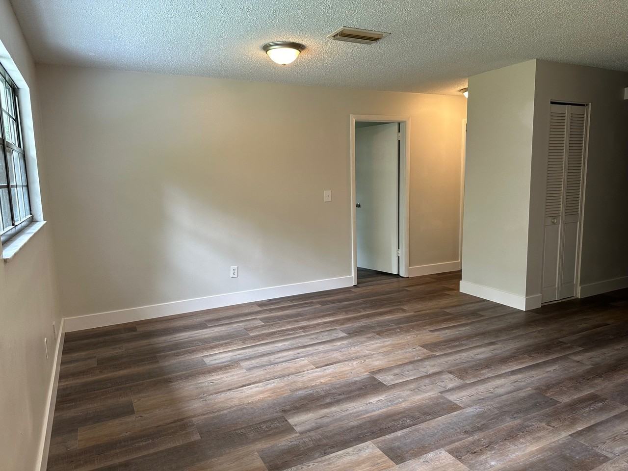 1626 Anniston Ave - Photo 4 of 11