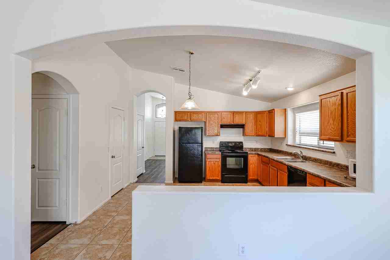 2047 S 160th Ln - Photo 3 of 24