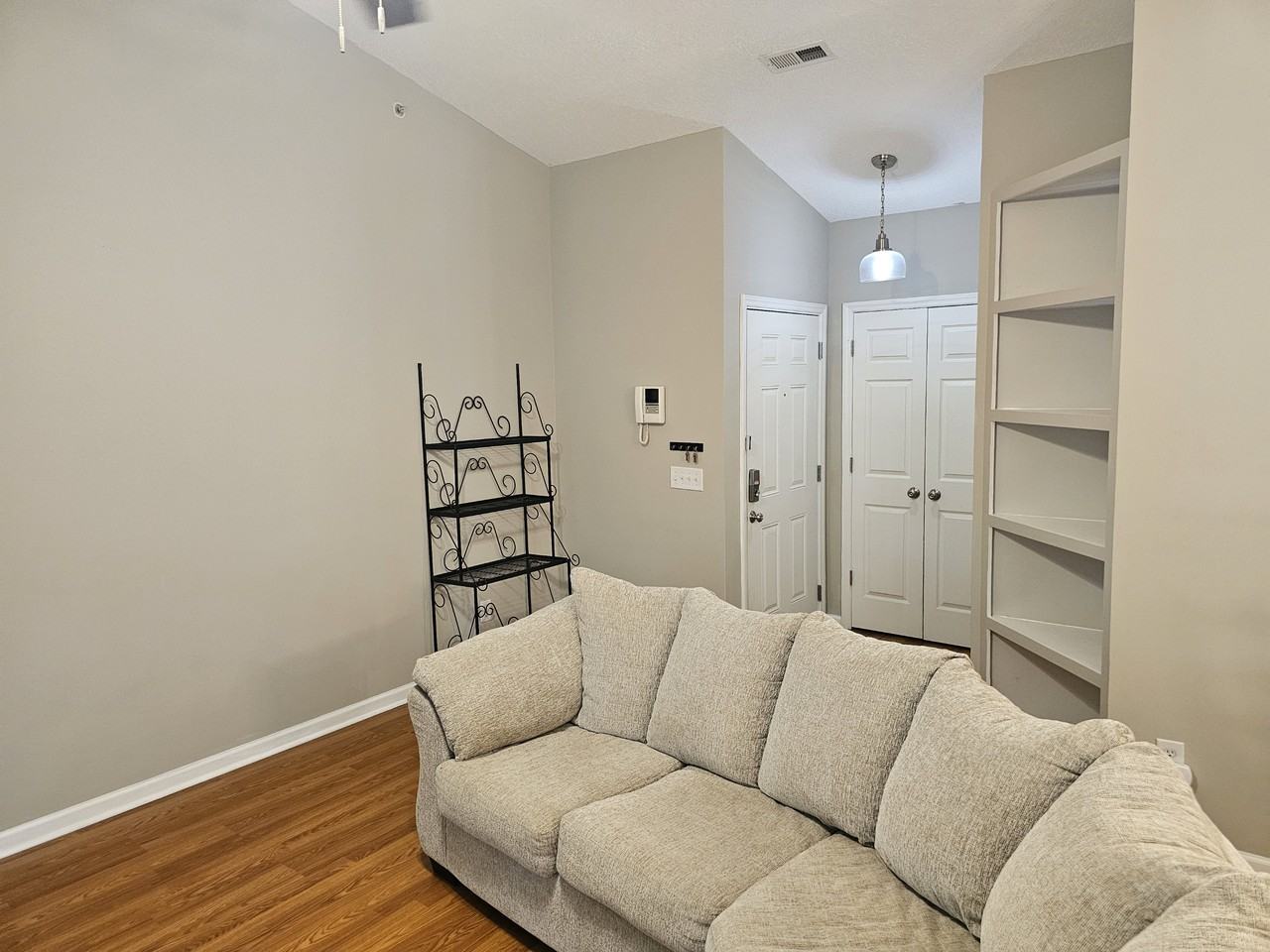 3483 Forestdale Dr #3B - Photo 7 of 43