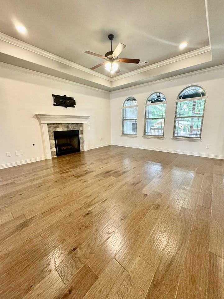 1300 Hickory St - Photo 3 of 25