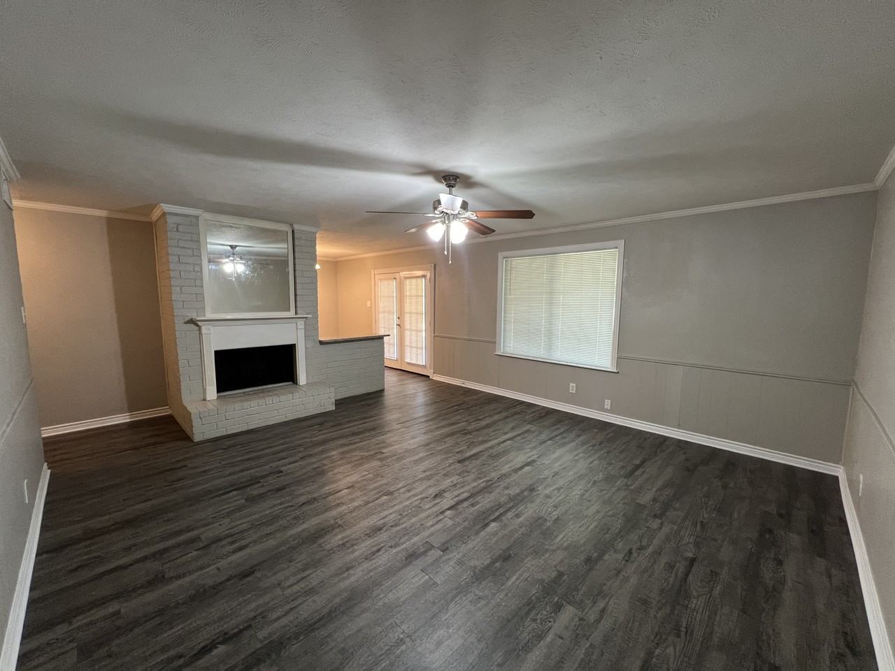 6932 Southampton Dr - Photo 2 of 10