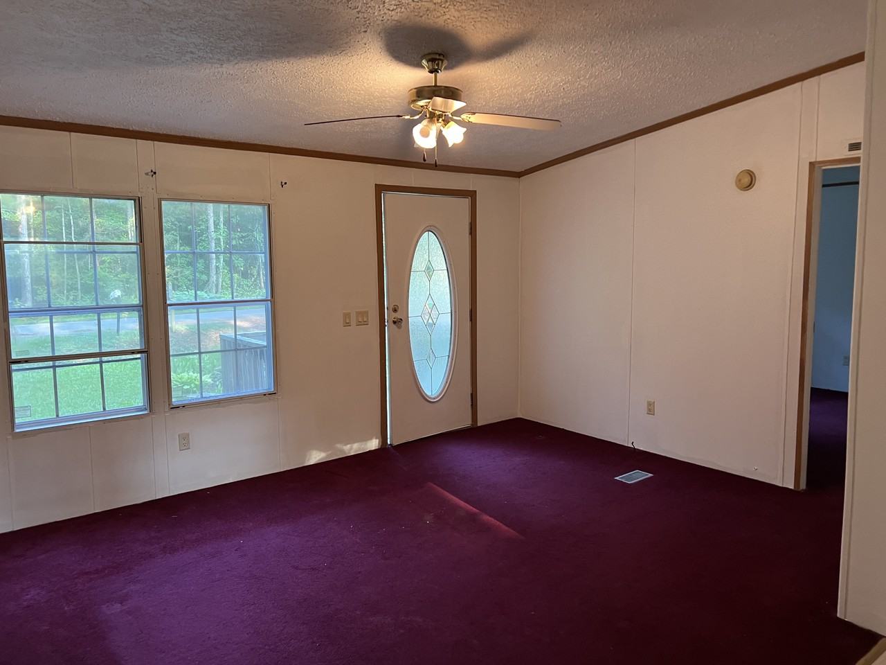 1313 Lake Dr - Photo 3 of 13