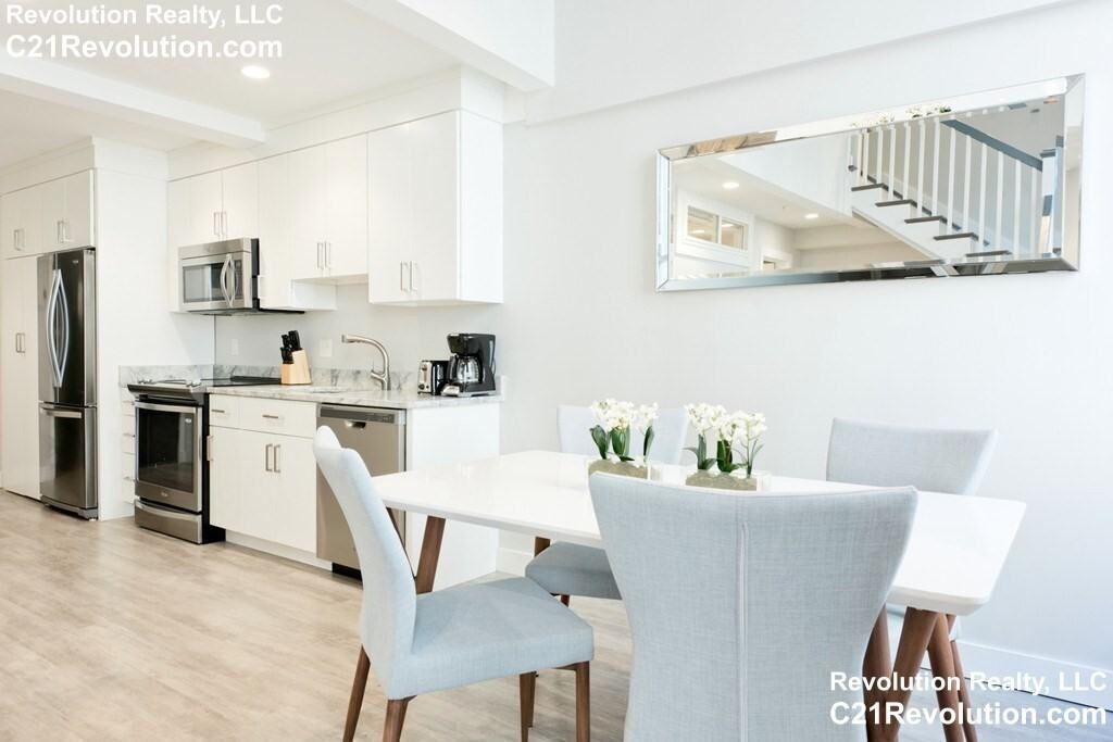 630 Washington St #1-402