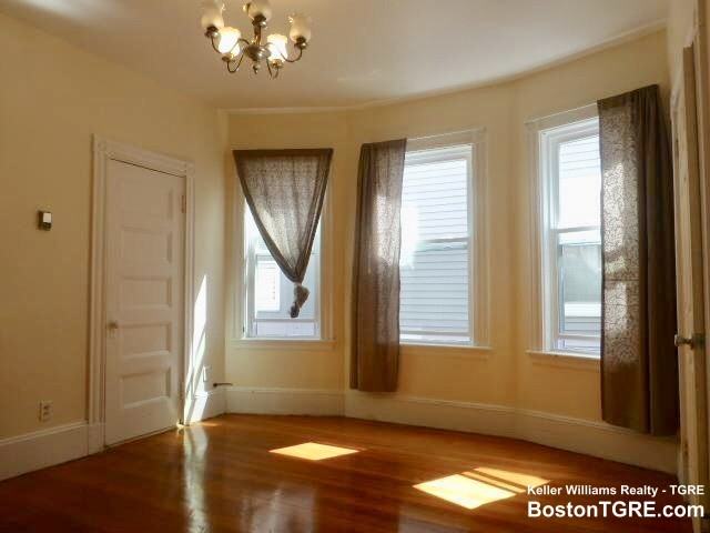 9 Sachem St #2 - Photo 6 of 13