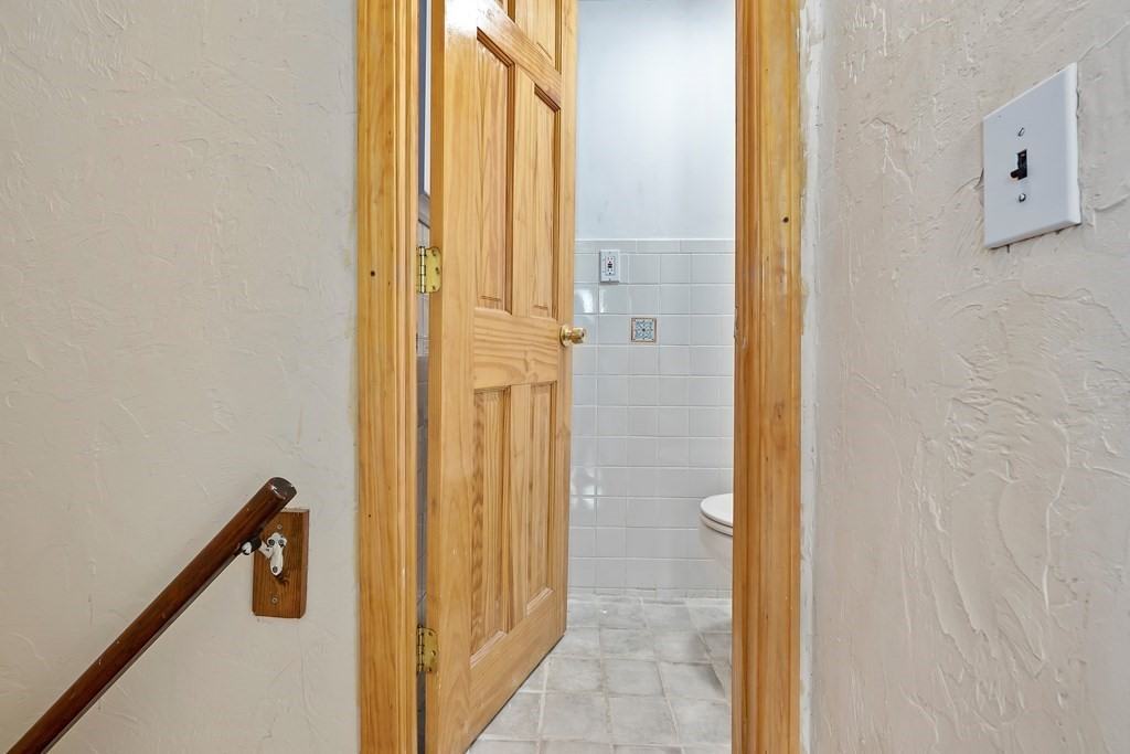 12 Windsor St #1 - Photo 2 of 19