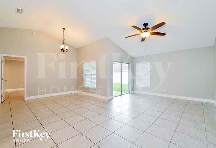 2681 Mill Run Blvd - Photo 3 of 15