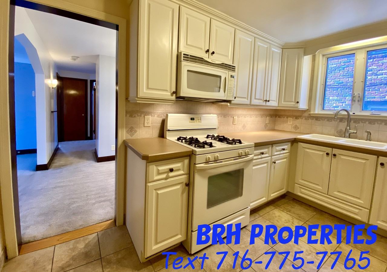 6 Concord Drive #2 - Photo 2 of 15