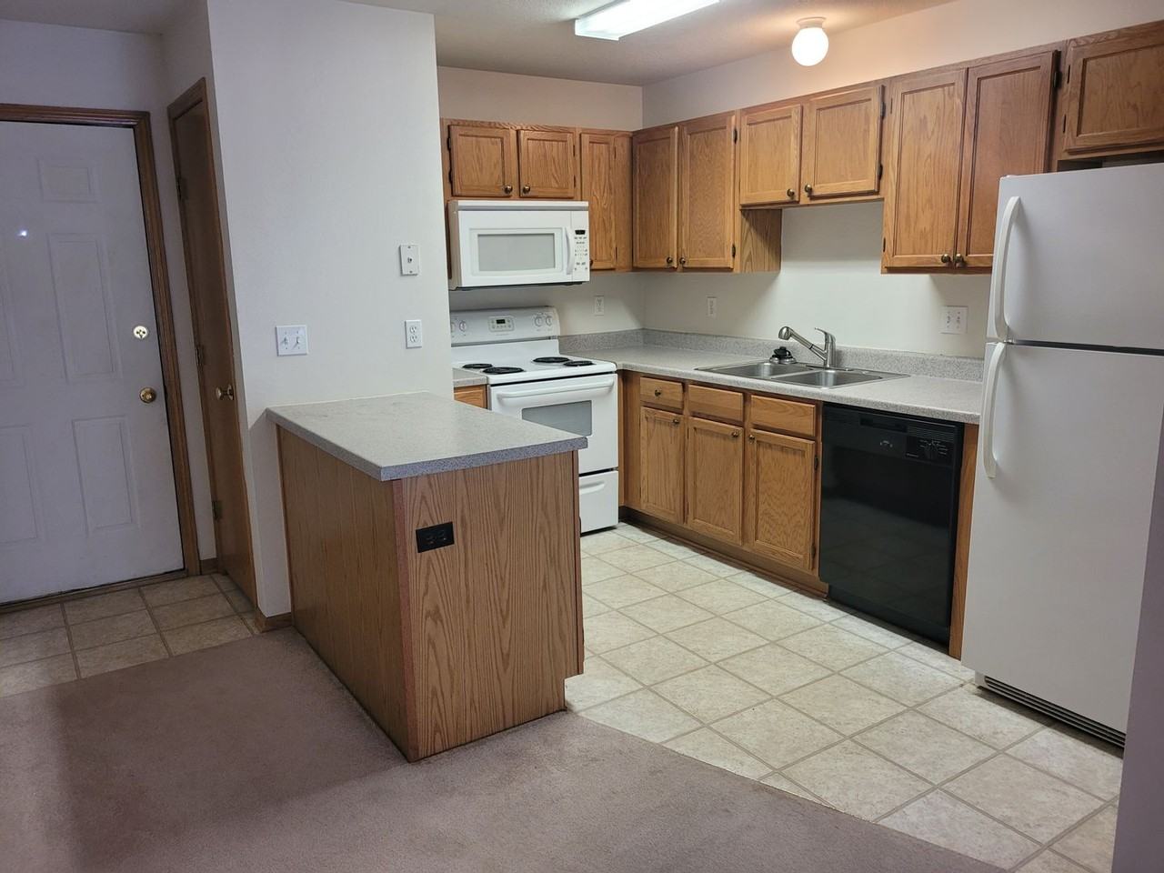 Mulberry Pointe Apartment Homes - Photo 3 of 33