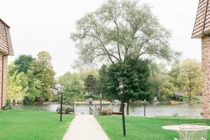 featured image of 231 N Fowler St