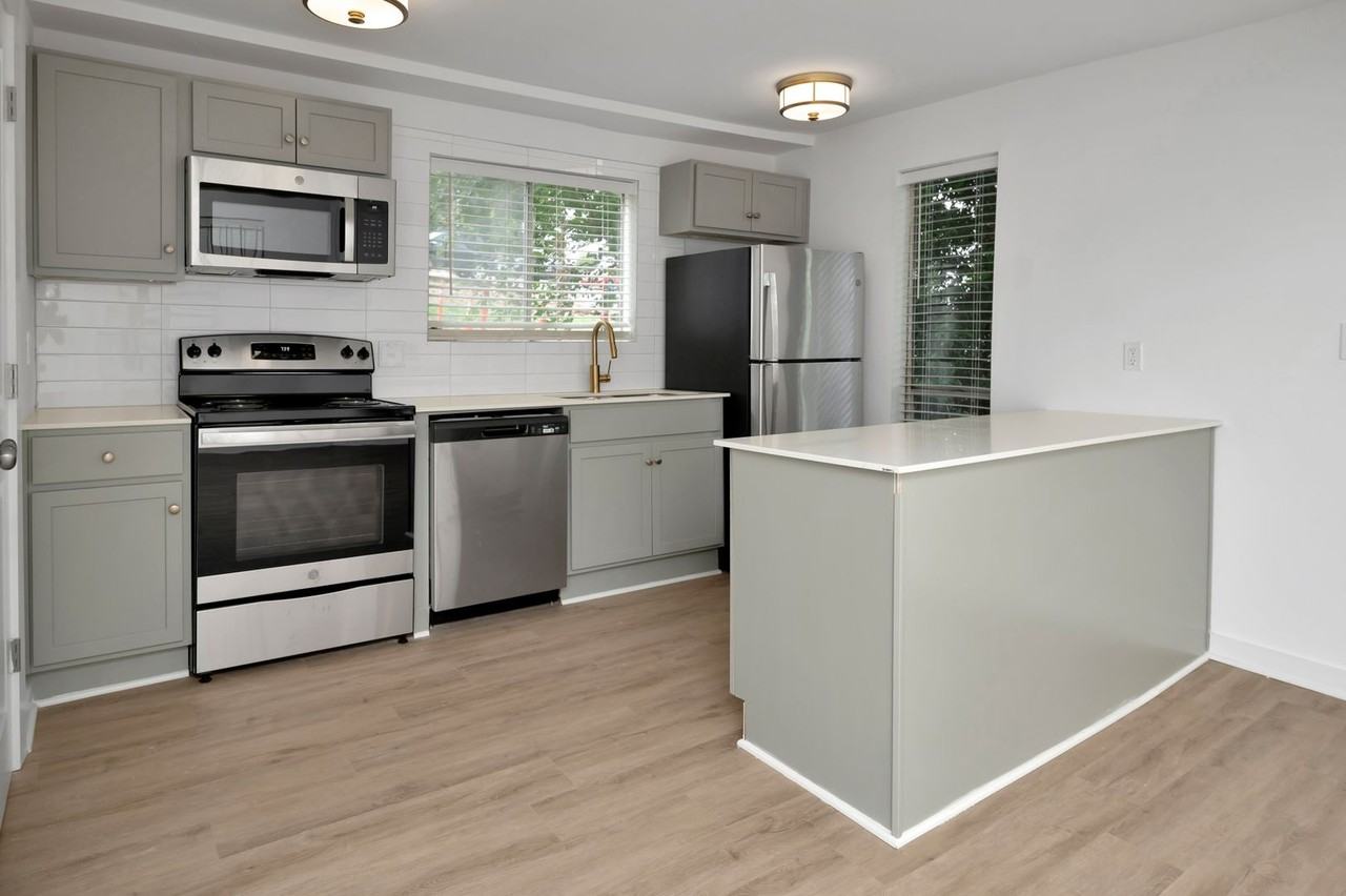 Caribou Apartments - Photo 7 of 32