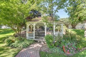 featured image of 10400 W 62nd Pl