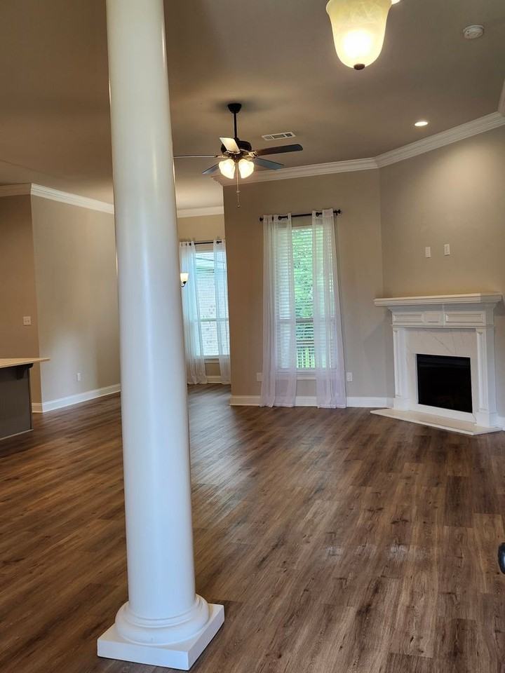 1061 Ruisseau Dr - Photo 2 of 15