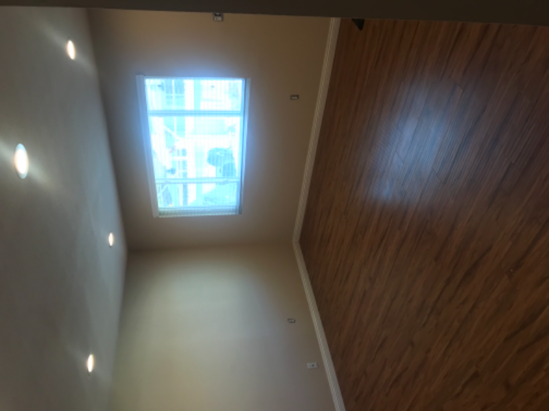 12846 Julian Ave - Photo 3 of 15