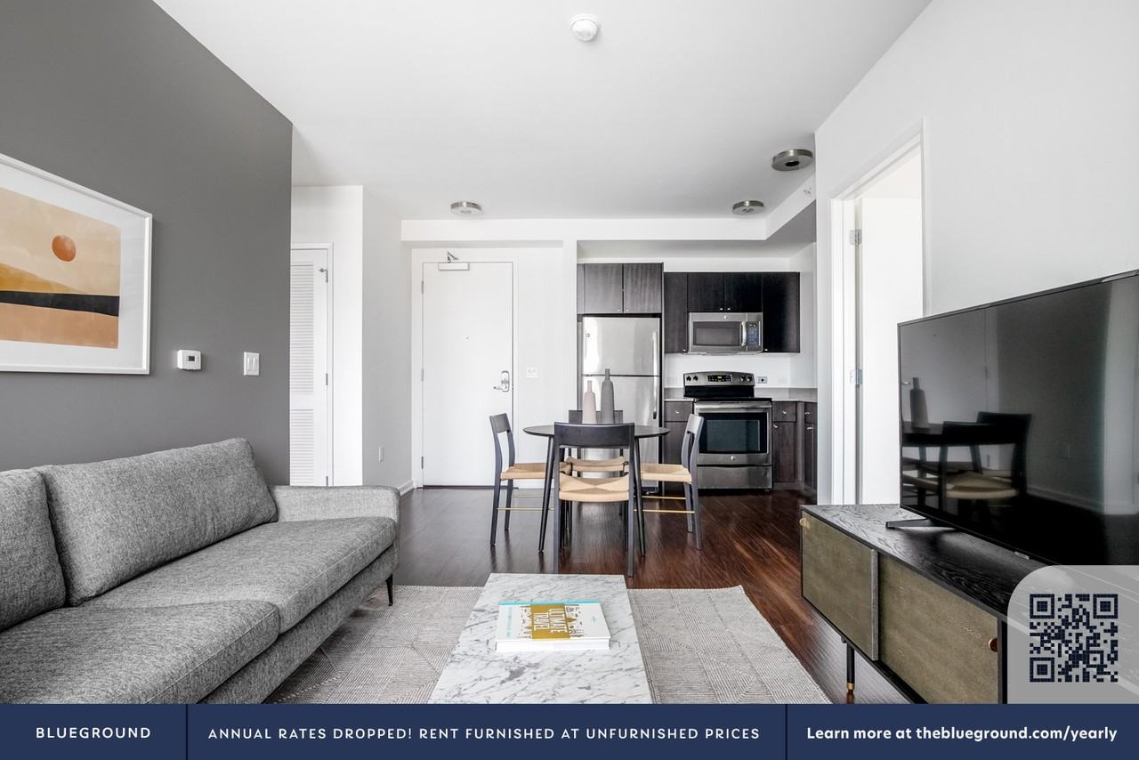 400 Clementina Street - Photo 4 of 33