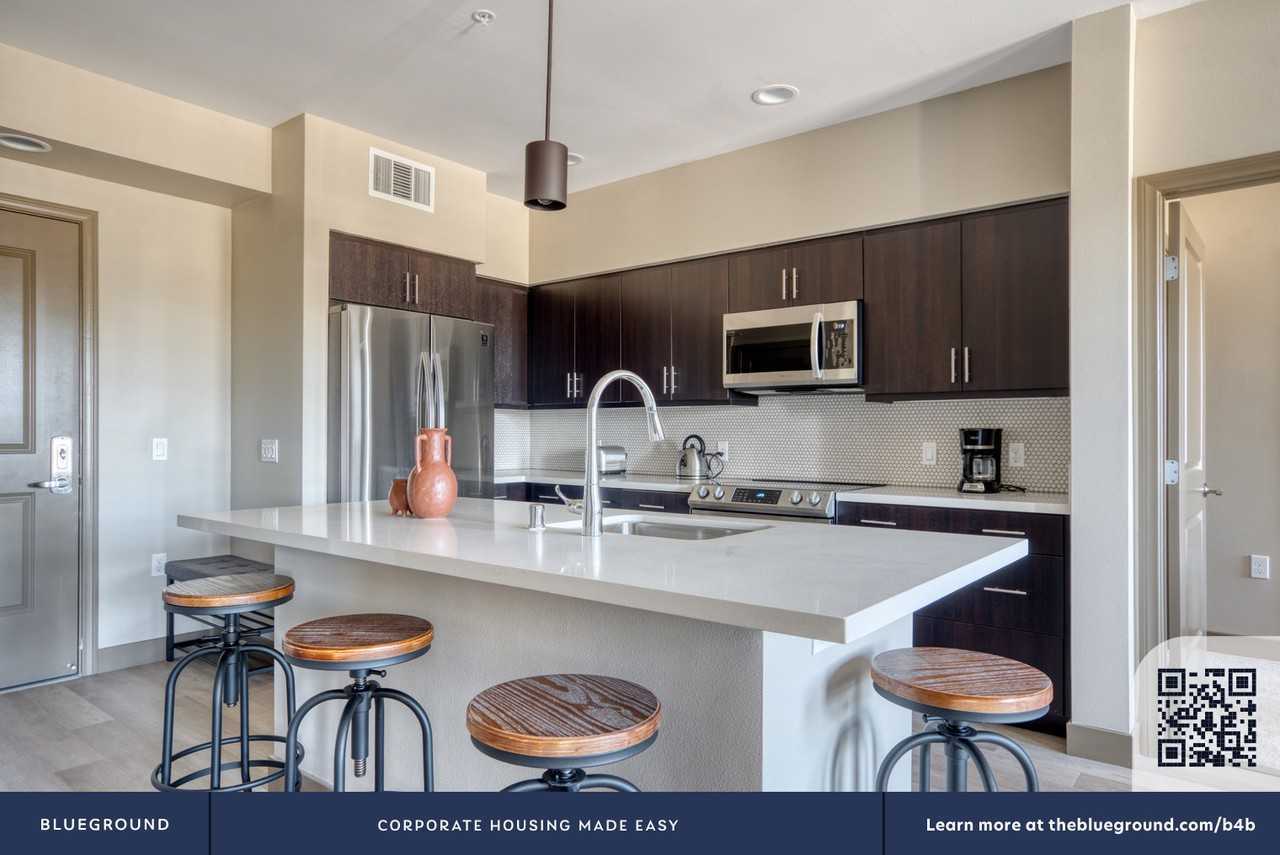 920 Bayswater Avenue - Photo 6 of 44