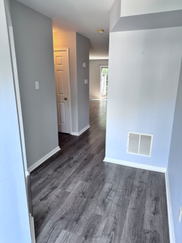 1890 Mansfield St - Photo 2 of 24