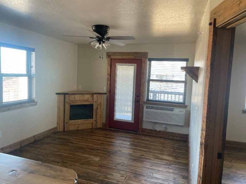 6240 3 Needles Lane - Photo 4 of 9