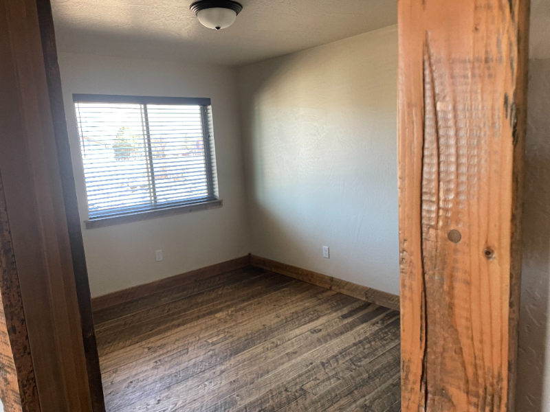 6240 3 Needles Lane - Photo 5 of 9