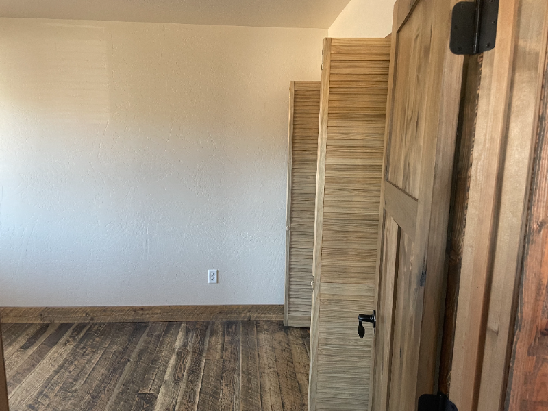 6240 3 Needles Lane - Photo 6 of 9