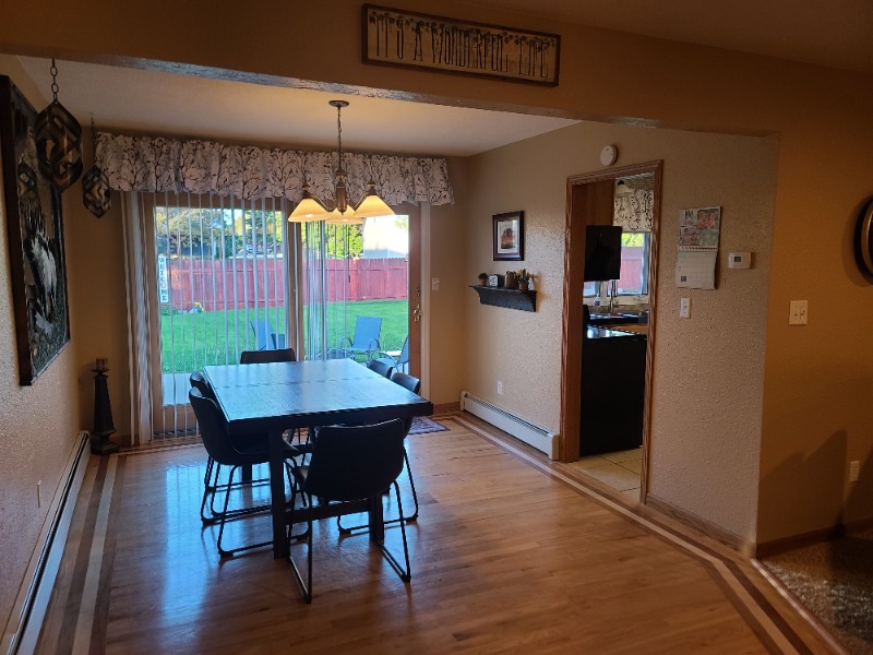 1104 Durango Dr - Photo 3 of 20