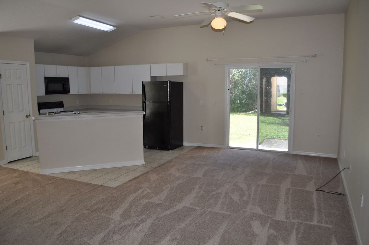 16 Russman Ln - Photo 3 of 25