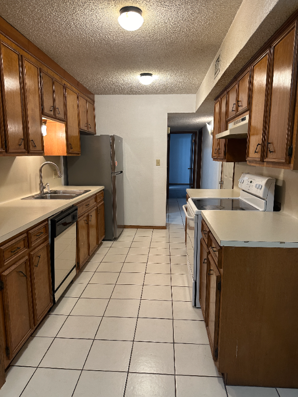 3501 N 23rd Ln #104 - Photo 6 of 9