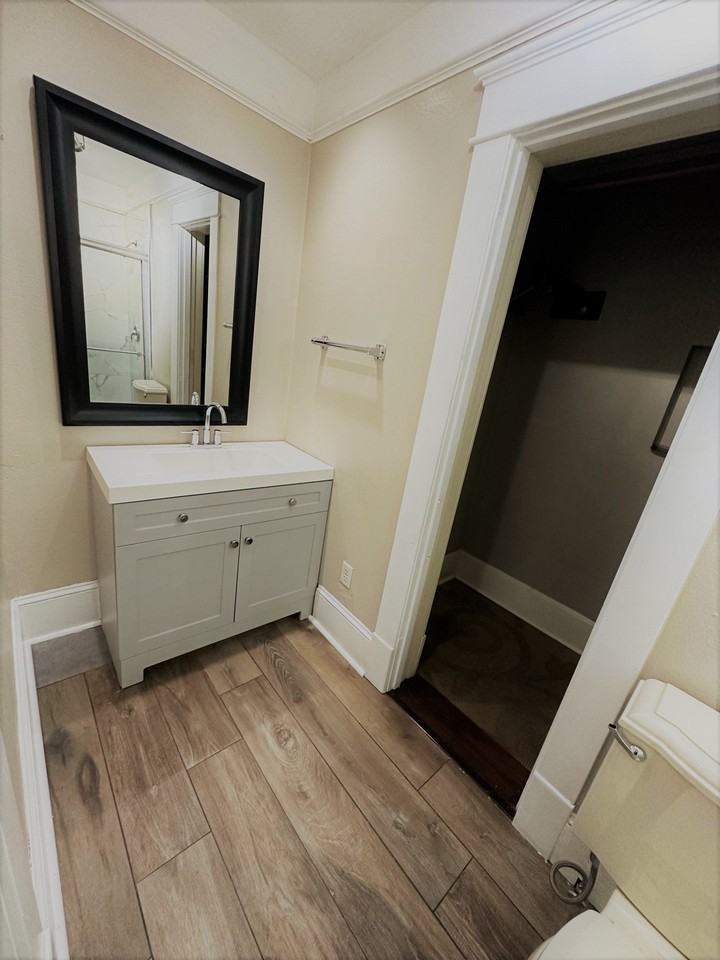 606 Lake Dot Cir - Photo 7 of 25