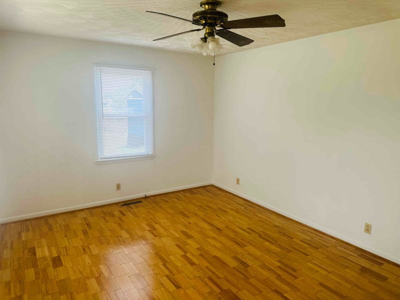 507 Sycamore St - Photo 2 of 15