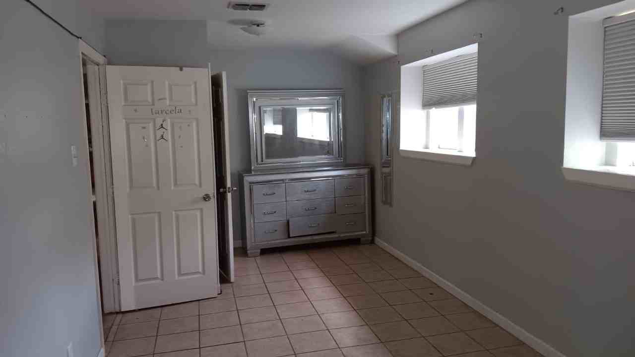 6311 Hidden Arbor Ln - Photo 3 of 12