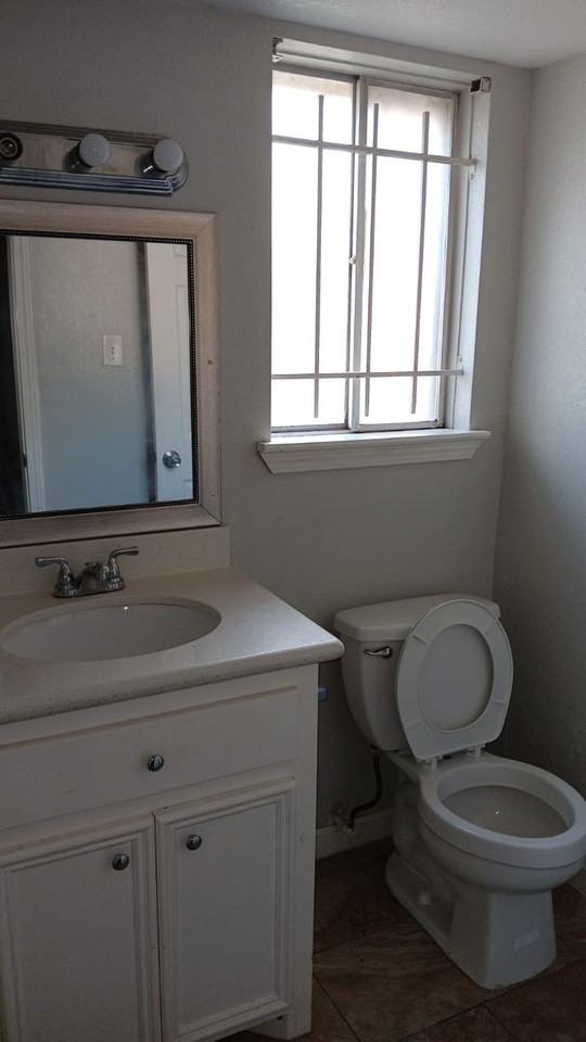 6311 Hidden Arbor Ln - Photo 4 of 12