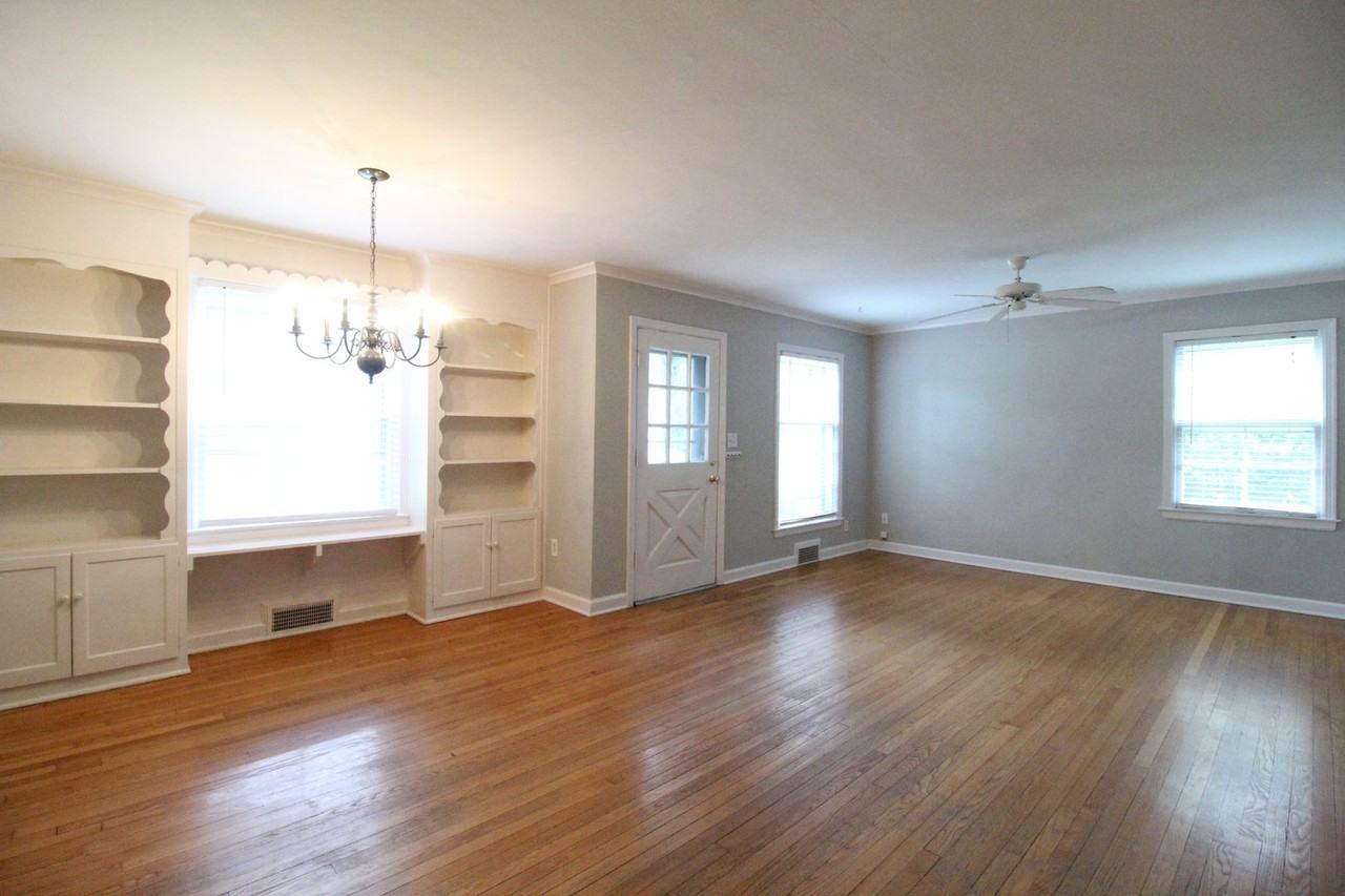 6028 Delmar St - Photo 2 of 9