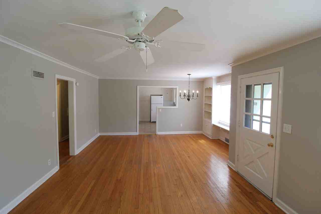6028 Delmar St - Photo 3 of 9