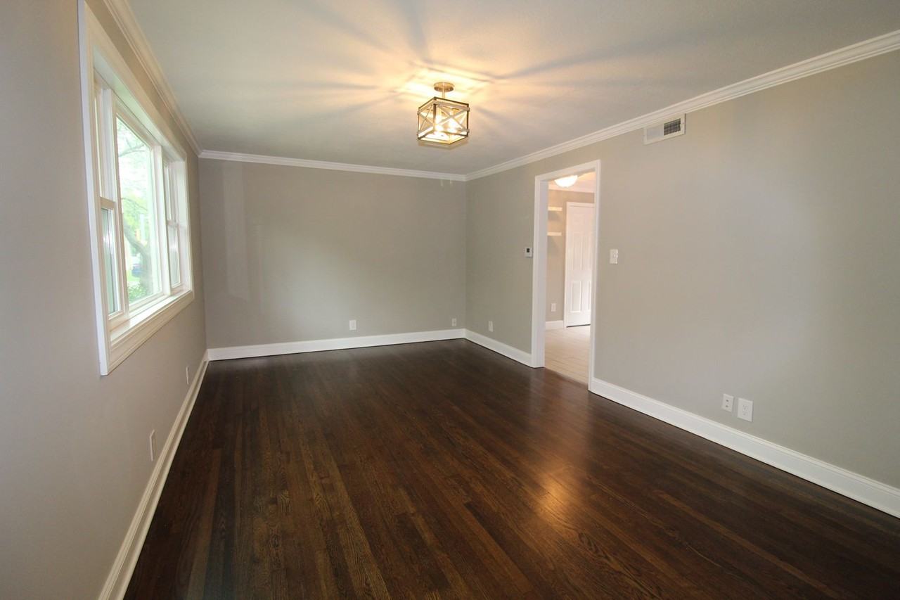 7509 Conser St - Photo 3 of 11