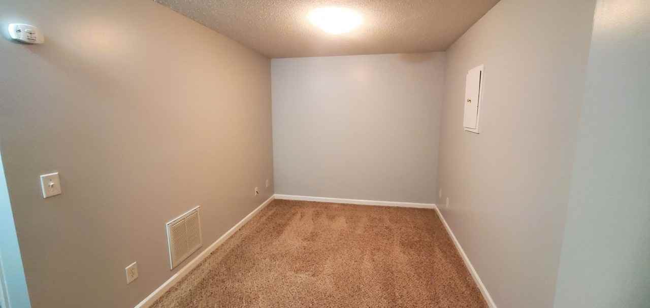 1036 Christmas Pl - Photo 4 of 19