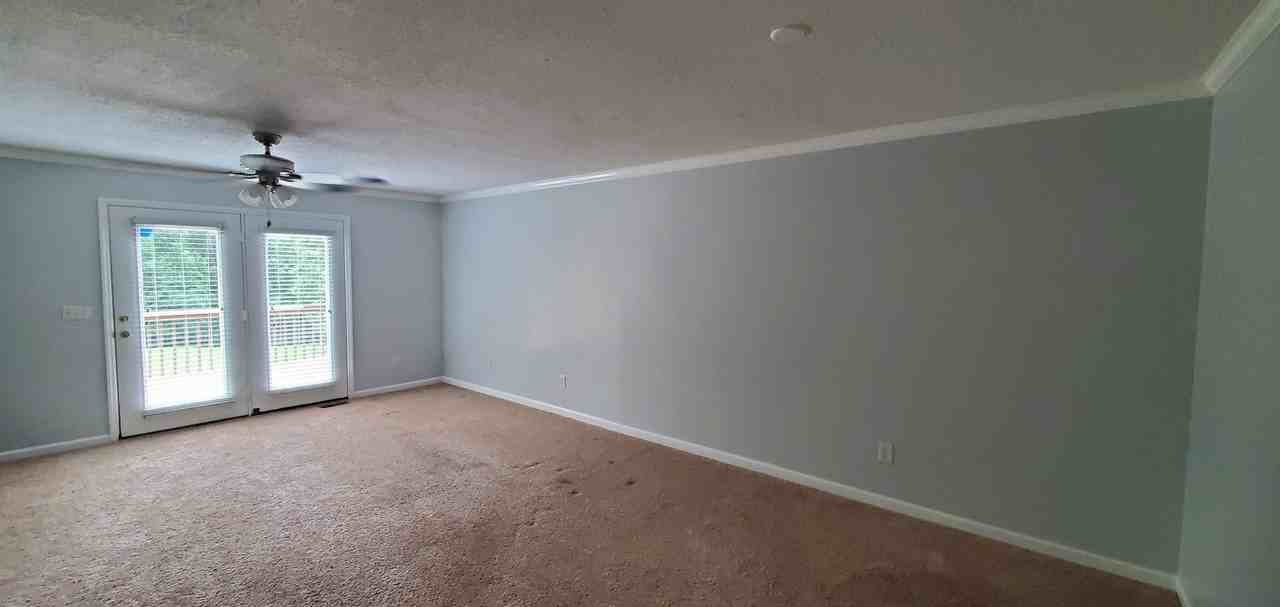 1036 Christmas Pl - Photo 7 of 19