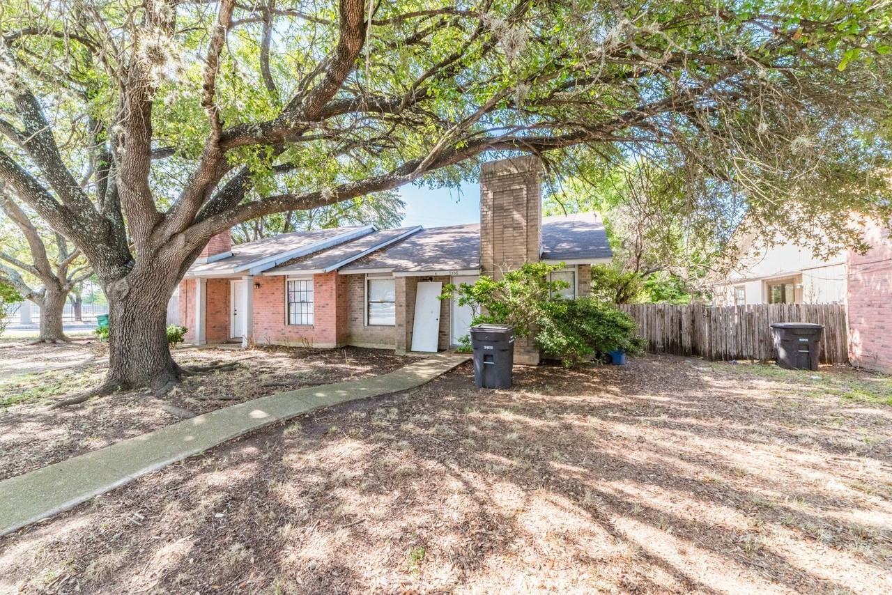 5358 Gawain Dr - Photo 3 of 20