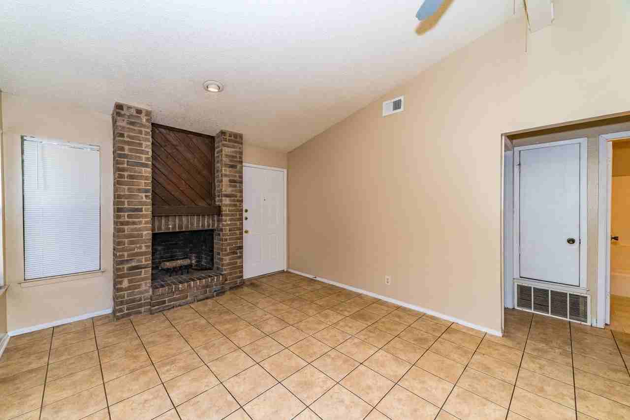 5358 Gawain Dr - Photo 6 of 20