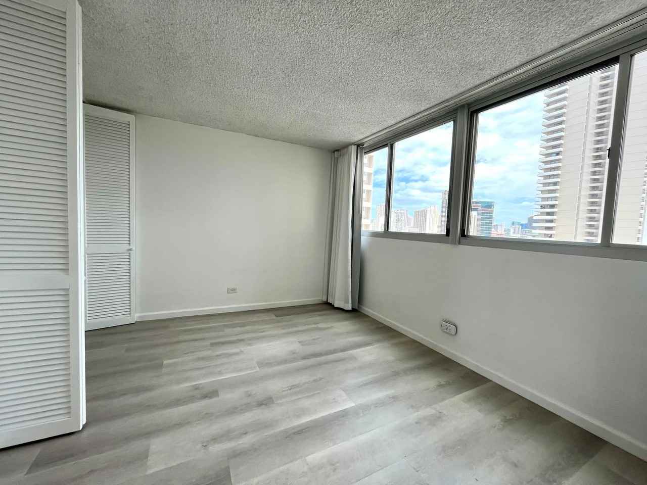 500 University Ave #1126 - Photo 6 of 14