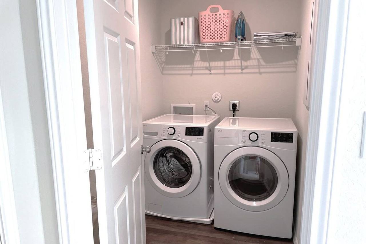 6110 Willow Point Blvd - Photo 3 of 9