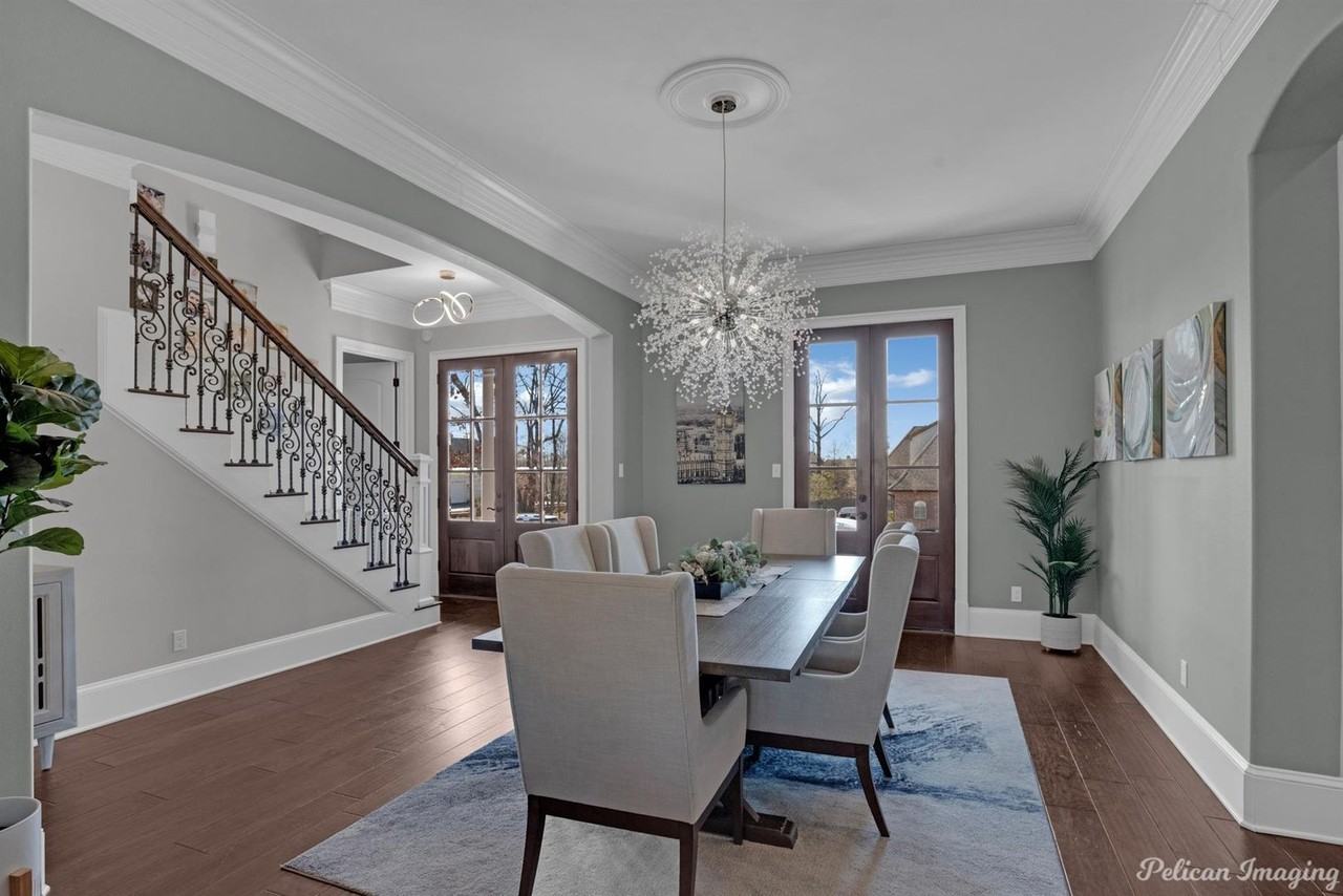 11013 Carmens Ct - Photo 3 of 32