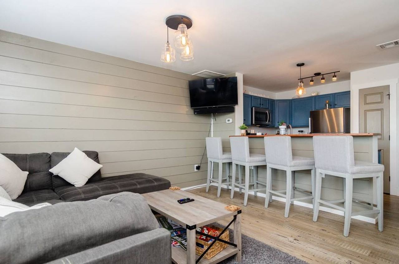 329 Fifth Ave S - Photo 2 of 38