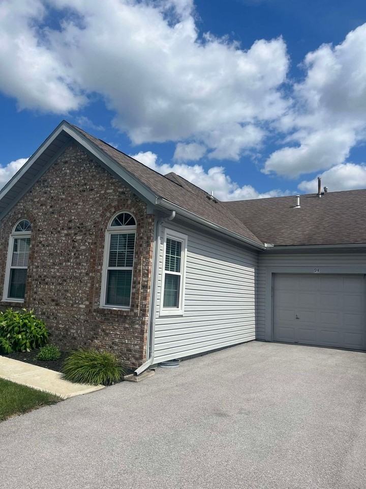 94 Stonegate Cir - Photo 3 of 32