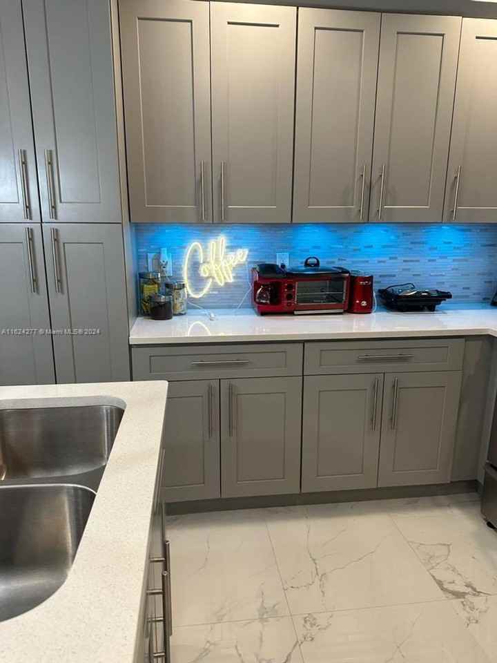 2490 Nw 2nd St - Photo 2 of 16