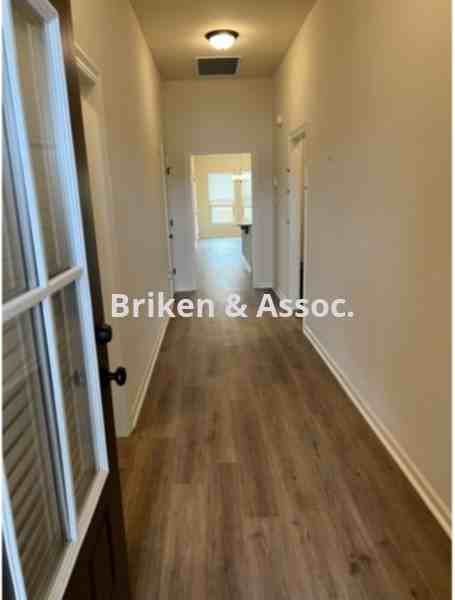 253 Summit Ave - Photo 2 of 11