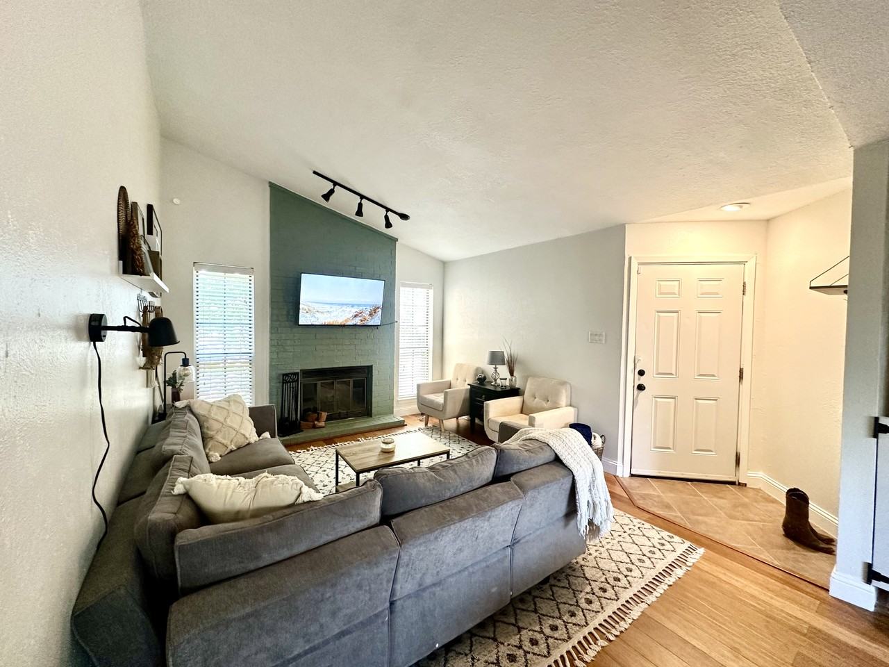 1108 Quail Valley Lane #221 - Photo 2 of 19