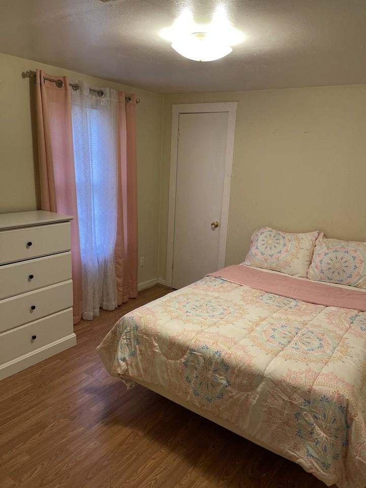 2617 Sw I Ave #NA - Photo 6 of 8