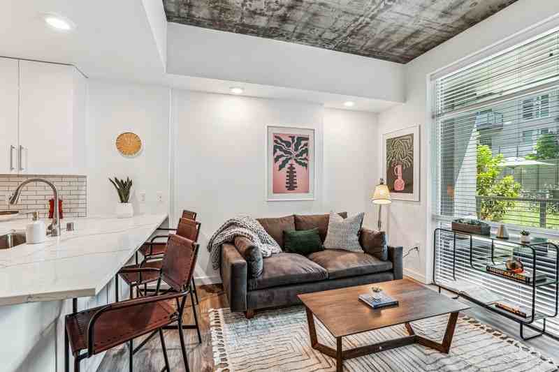 Link Apartments® Four12 - Photo 3 of 26