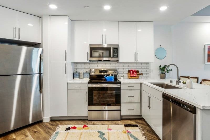 Link Apartments® Four12 - Photo 6 of 26